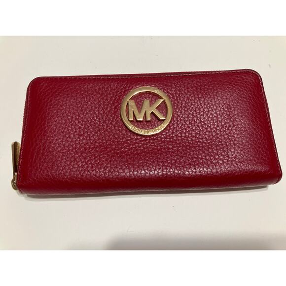 MICHAEL KORS, LARGE RED PEBBLED LEATHER WALLET - Picture 1 of 15